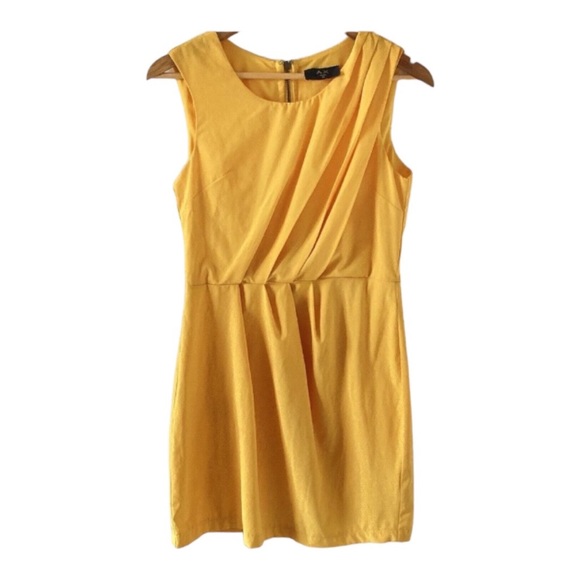 AX Paris Dresses & Skirts - Vintage Ax Paris Women Yellow Stretchy Round Neck Wide Strap Sleeveless Dress 10